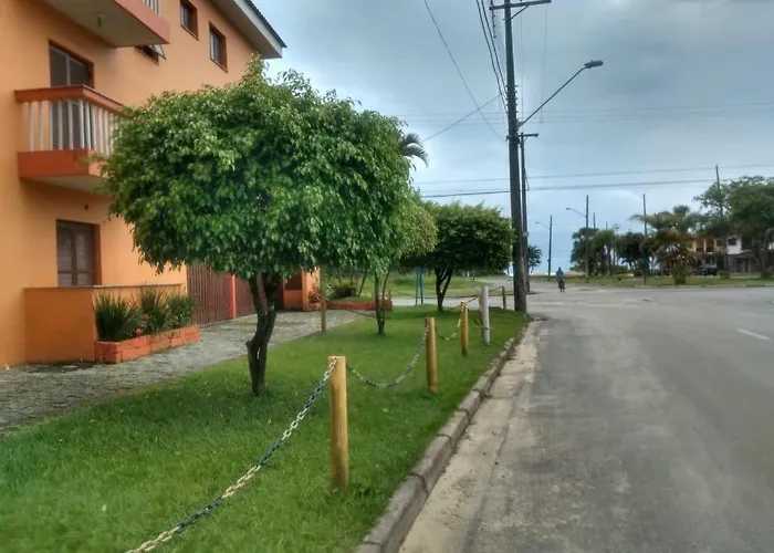Cantinho do Indaiá - Apto pé na areia Bertioga